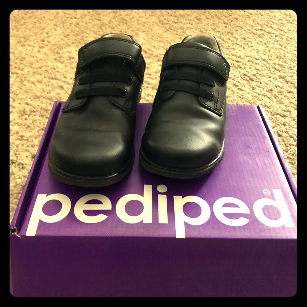 Pediped boy’s shoe.  Great for school!